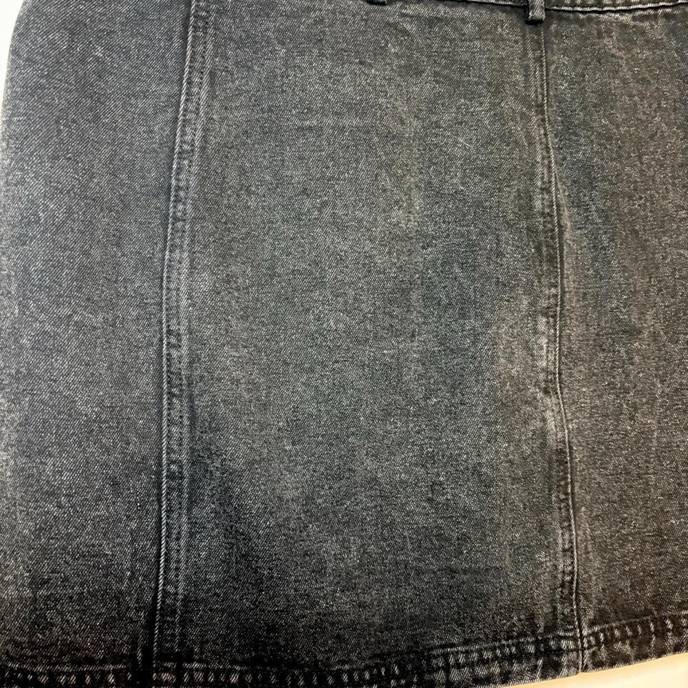 Gilli NWT asymmetric-fastened black stonewashed denim a-line mini skirt - Picture 5 of 7